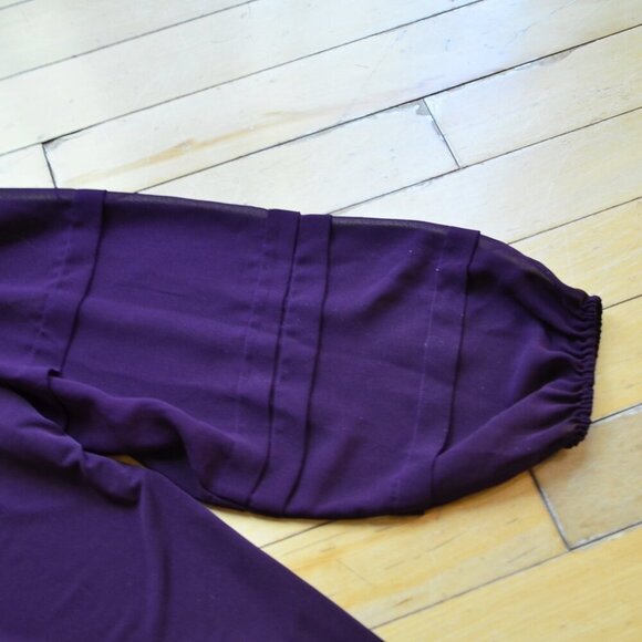 Calvin Klein V Neck Blouse with Sheer Sleeves Size XL Merlot - Picture 8 of 9